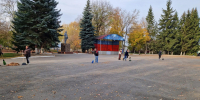 В  Городищенском  районе  в рамках  областного субботника  проведены работы по благоустройству и санитарной очистке территорий населённых пунктов - Городищенский район