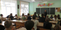 Сотрудник УМВД России по городу Великий Новгород обсудила с подростками вопросы безопасности - УМВД Новгородской области