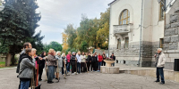 Коллектив Пензенской картинной галереи и ее филиалов вышел на осенний субботник в рамках месячника по благоустройству - Картинная галерея им. К.А. Савицкого