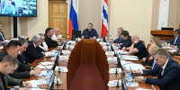 На совещании под председательством губернатора рассмотрели борьбу с мошенничеством и вейпами, ремонт дорог, приобретение спецтехники и уборку урожая - Вечерний Омск