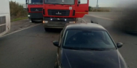МАЗ жестко въехал в иномарку: дальнобойщик потерял дистанцию на самарской трассе - КТВ-ЛУЧ