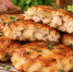 Куриное филе режу мелкими кубиками, а не отбиваю: сочные котлеты готовы за считаные минуты - ProKazan.Ru