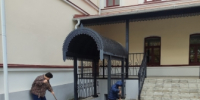 Сотрудники Культурного центра «Белинский» приняли участие в областном субботнике - Объединение литературно-мемориальных музеев