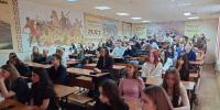 молодогвардейцы рассказали иркутским студентам, кто такой волонтёр и зачем он нужен картинки мгер - Молодая Гвардия