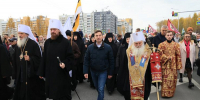 Челябинцы прошли крестным ходом в память о южноуральских святых - Вечерний Челябинск