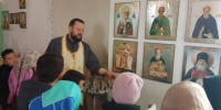 В селе Лисье школьники совершили экскурсию в храм Святой Живоначальной Троицы - Епархия