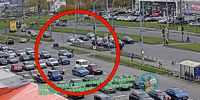 Автомобиль протаранил велосипедиста на парковке у ТЦ в Петрозаводске - StolicaOnego.Ru