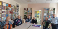 Библиотека №17. Цикл: «В кругу друзей» Библиотечные посиделки «Песня русская - душа народная» - ЦБС г. Саратова