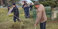 На кладбище микрорайона Курмыш прошел традиционный осенний субботник - Нурлат-⁠информ