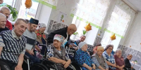 Лаишевские волонтеры провели в Алексеевском доме-интернате праздник для пожилых - Камская новь