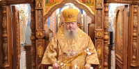 Митрополит Корнилий совершил вечернее богослужение с акафистом Господу Иисусу Христу - Архангельская епархия