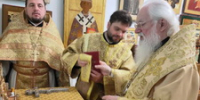 Митрополит Лев совершил Литургию в храме Всех Новгородских Святых - Новгородская епархия