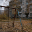 Старые металлические качели. Двор. Октябрь. - Газета Бийский рабочий