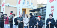 Юнармейцы и ветераны труда провели субботник в парке Дома офицеров - Забайкальский рабочий