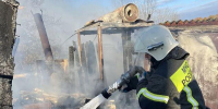 40 выездов за выходные: тушили дома и постройки - МЧС