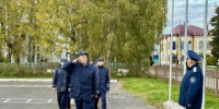 Глава округа Владимир Носков:  Прошёл строевой смотр кадет 5–9 классов и членов Великоустюгского казачества. - Великоустюгский муниципальный округ