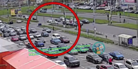 В Петрозаводске велосипедиста жестко сбили на парковке ТЦ - Gubdaily.Ru