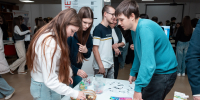 Школьники на один день стали учеными и исследователями на фестивале «НАУКА 0+» - СГТУ