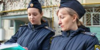 В Кургане управляющая компания отремонтировала подъезд под давлением судебных приставов - Новый мир