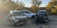Под Волгоградом 19-летний водитель вылетел на встречку и устроил ДТП - Комсомольская Правда