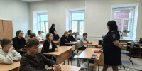Сотрудники полиции провели профориентационные мероприятия для учащихся 9-11 классов о поступлении в ведомственные вузы МВД - Газета Макарьевский вестник