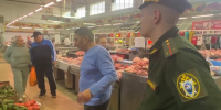 На Центральном рынке проверили бывших мигрантов - Newsler.Ru