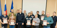 В Усть-Илимске полицейские поощрили членов добровольной народной дружины и казаков - Ilim24.Ru