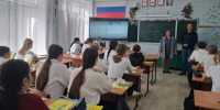 Енотаевским выпускникам рассказали о привилегиях при поступлении имея значок «ГТО» - Газета Енотаевский вестник
