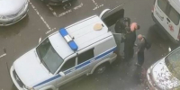 Очевидцы сняли на видео задержание полуголого мужчины в 14-м микрорайоне - Netall.Ru