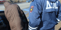 ГАИ требует документы? Эти 3 бумаги водитель вправе не показывать — проверьте, что лежит в бардачке - Pg11.Ru