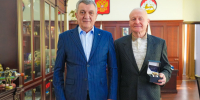 Сергей Меняйло встретился с атлетом Автандилом Гагиевым - Администрация РСО-А