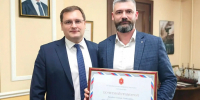 Сотрудники регионального минстроя удостоены наград за профессиональные достижения - Министерство строительства