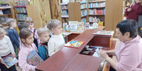 Заседание Детского клуба «ЧИТАЙКА» (0+) - ЦБС Осинниковского городского округа