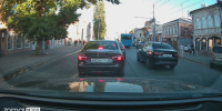 В Саратове бородач на "Весте" решил срезать путь по аллее на Рахова - ИА Взгляд-инфо