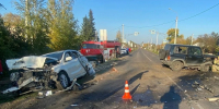 В Ливенском районе не смогли разъехаться две иномарки - Комсомольская Правда