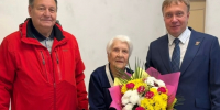 95 лет — с цветами и при полном параде! - Газета Ладога