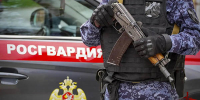 В Москве росгвардейцы задержали мужчину с крупной партией наркотиков (видео) - Росгвардия