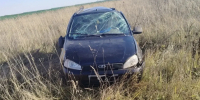 В Елабужском районе женщина пострадала при съезде автомобиля в кювет - Газета Новая Кама