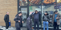 Почти тысяча мигрантов поедет домой. Три дня операции - Polevskoy24.Ru