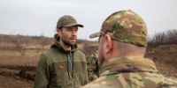 Волонтерский центр Алексея Вихарева и свердловские добровольцы помогли обновить школу в ДНР - Единая Россия