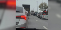 Воронежцы застряли в утренней пробке на Остужевской развязке - ГТРК Воронеж