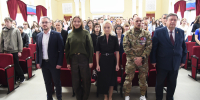 В АГМУ состоялся показ новой серии документальных фильмов о героях СВО "Несломленные" - АГМУ