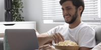 Стали известны российские сериалы, от которых невозможно оторваться: в Москве 53% смотрят более трех серий за раз - Вести Подмосковья