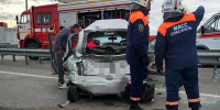Пятилетнего малыша достали из заблокированной после ДТП машины в Новосибирске - КП-Новосибирск