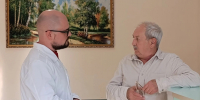 «Думал, пройдет»: хирурги ЧОКБ спасли пенсионера из Троицка, проигнорировавшего симптомы инсульта - Агентство новостей Доступ