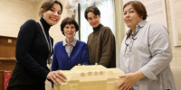 В историко-художественном музее выставили копию старинного здания Штадтхалле, которую можно трогать - Комсомольская правда