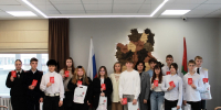 Сегодня в торжественной обстановке состоялась церемония вручения паспортов ельчанам - Allelets.Ru