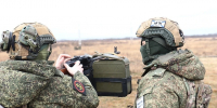 В Калининградской области морпехи провели стрельбы на полигоне - Комсомольская правда