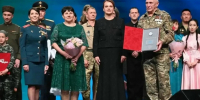 Губернатор Евгений Солнцев поздравил семью из Кувандыка с победой во всероссийском конкурсе - Газета Бугурусланская правда