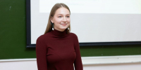 «Быть полезным обществу и стране»: выпускница ИМСГН встретилась с перв... - ЮУрГУ